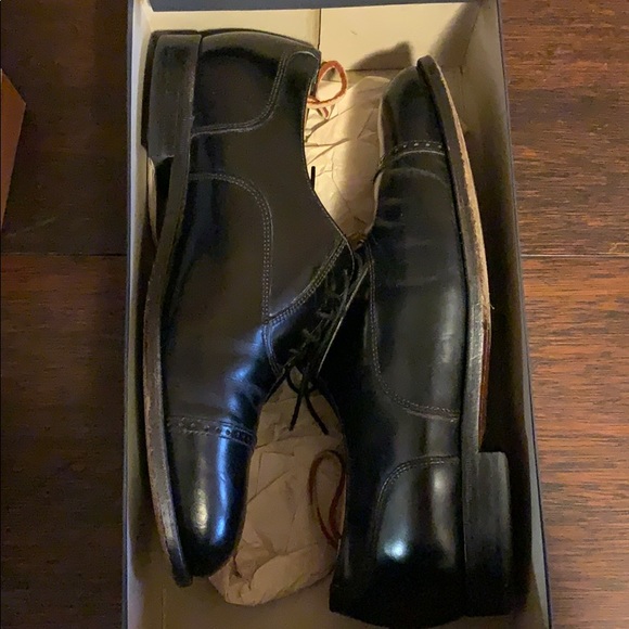 Black Dress Shoes - Picture 2 of 4